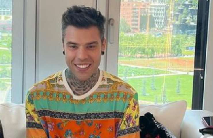 Fedez, in casa