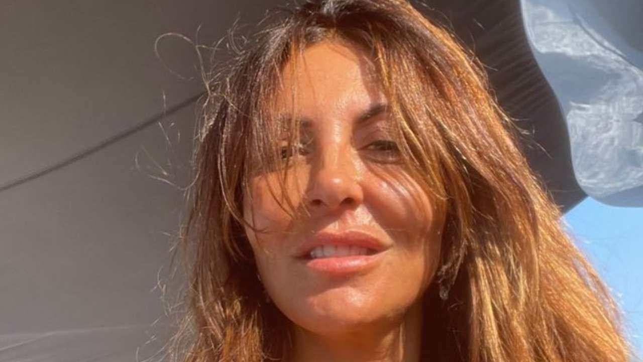 Sabrina Ferilli senza trucco primo piano fascino