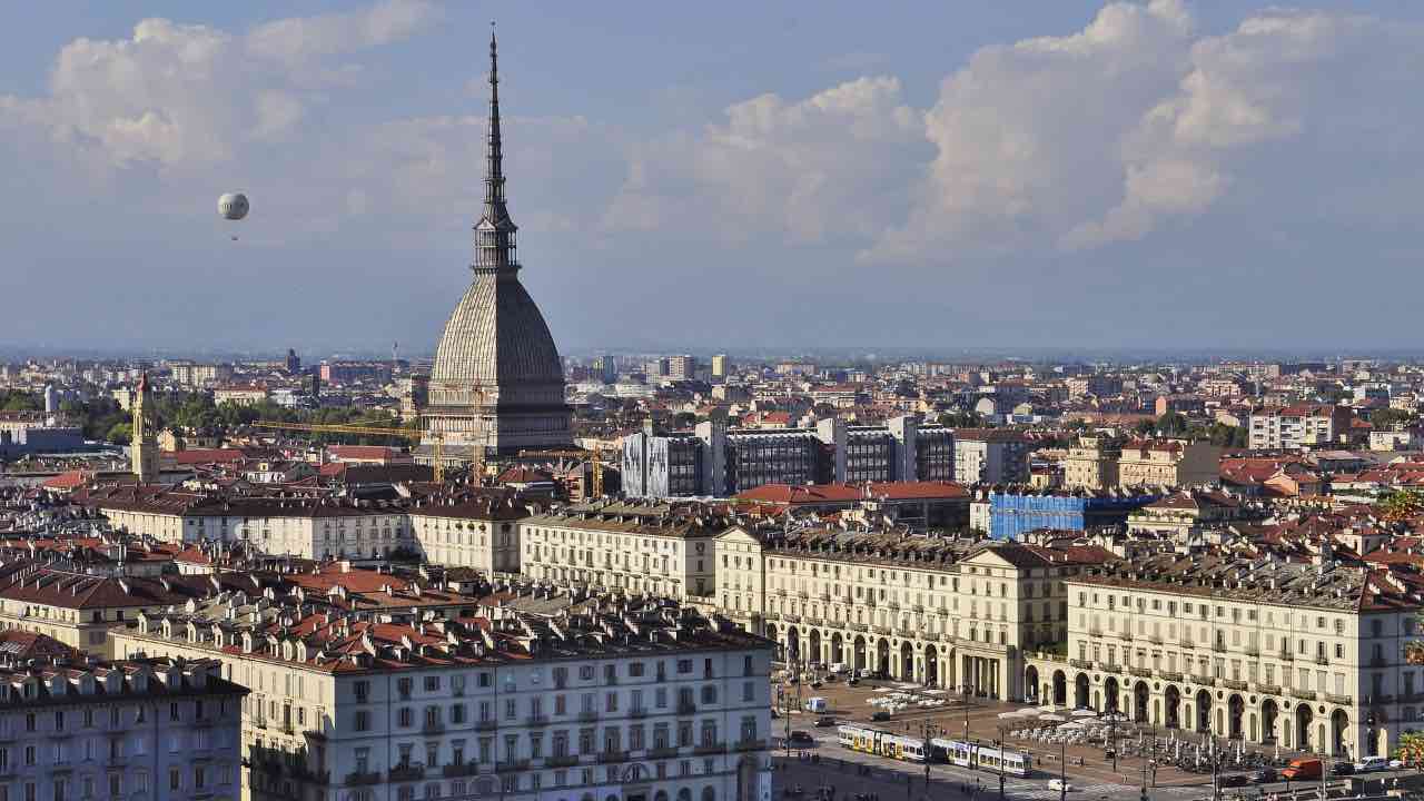 Italia riemerso antico dipinto