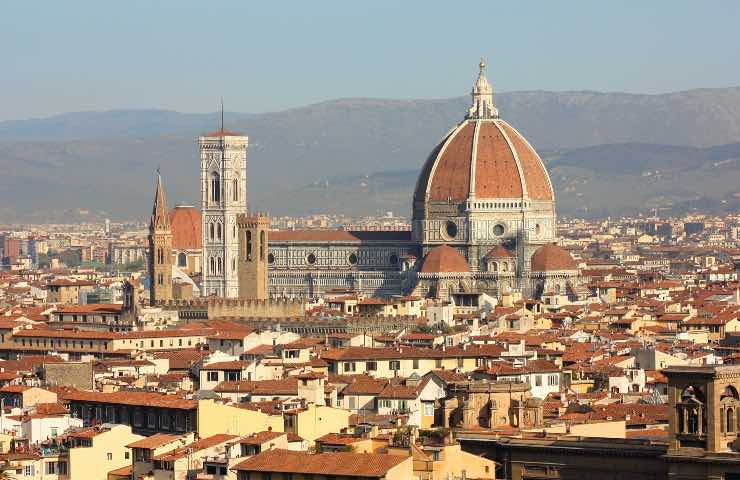 Toscana lutto personaggio cultura