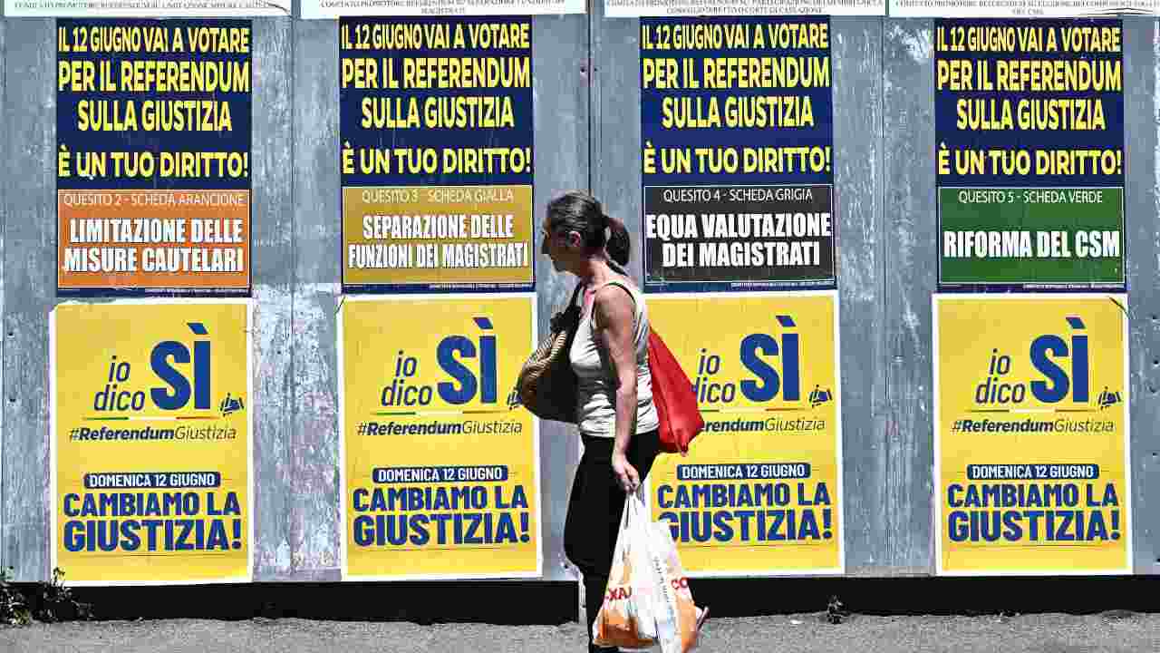 Referendum giustizia manifesti