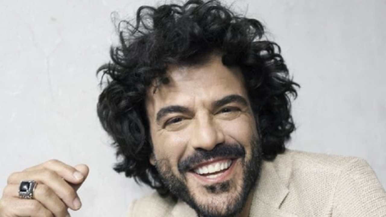 Francesco Renga Si Commuove Durante Il Video Che Nostalgia 