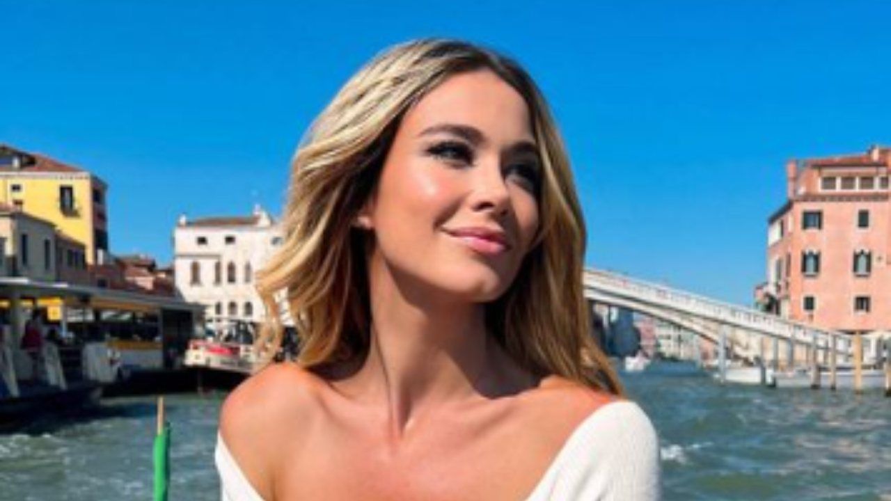 Diletta Leotta posto gonna