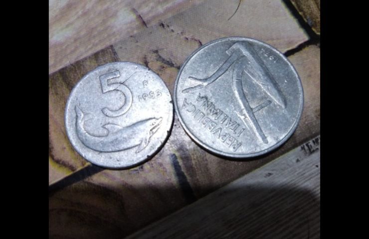 La moneta 5 Lire con delfino