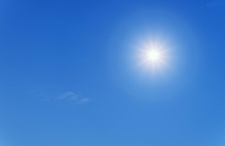 Meteo sabato caldo record bollino rosso città