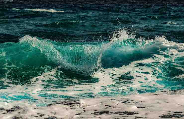 Batteri mare italiano divieto balneazione spiagge