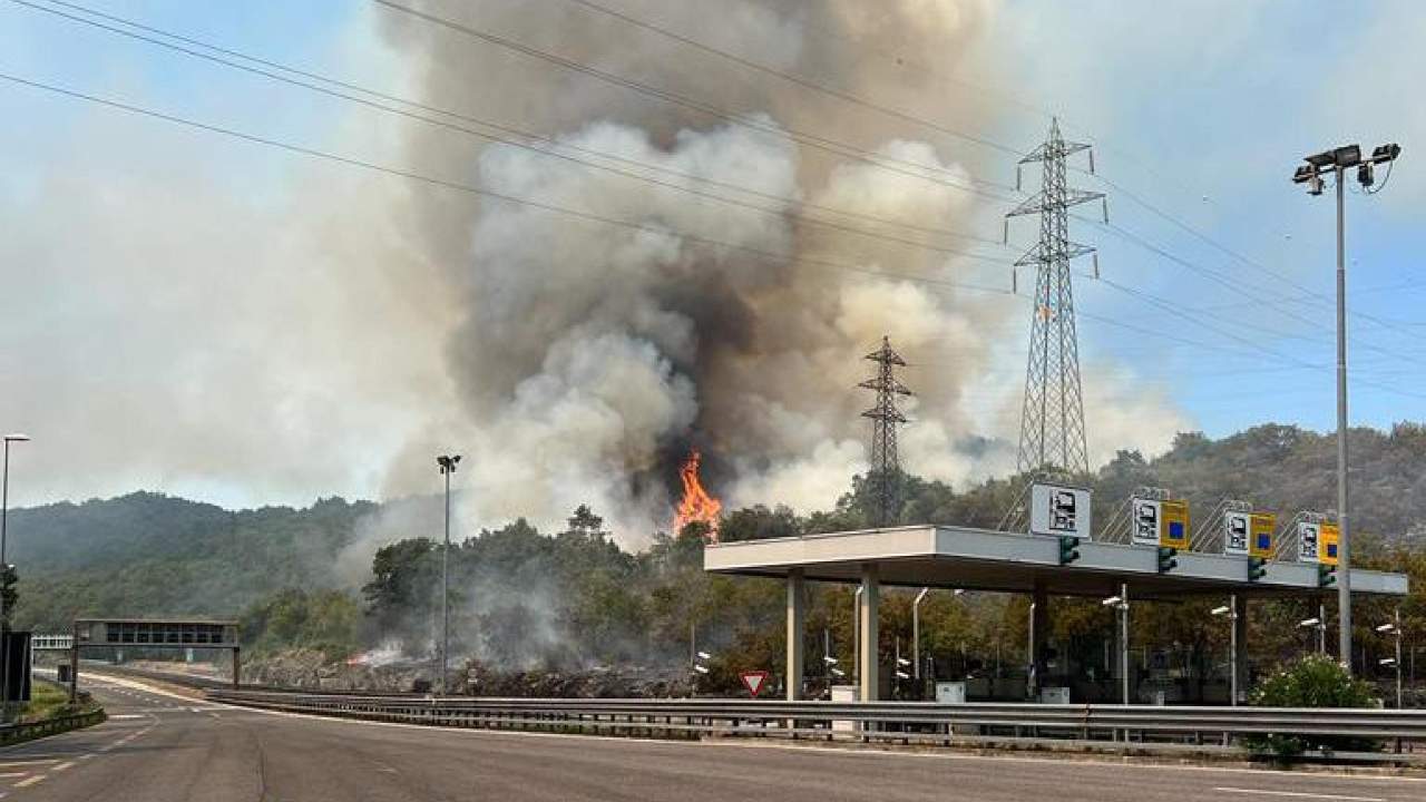 incendio Carso autostrada