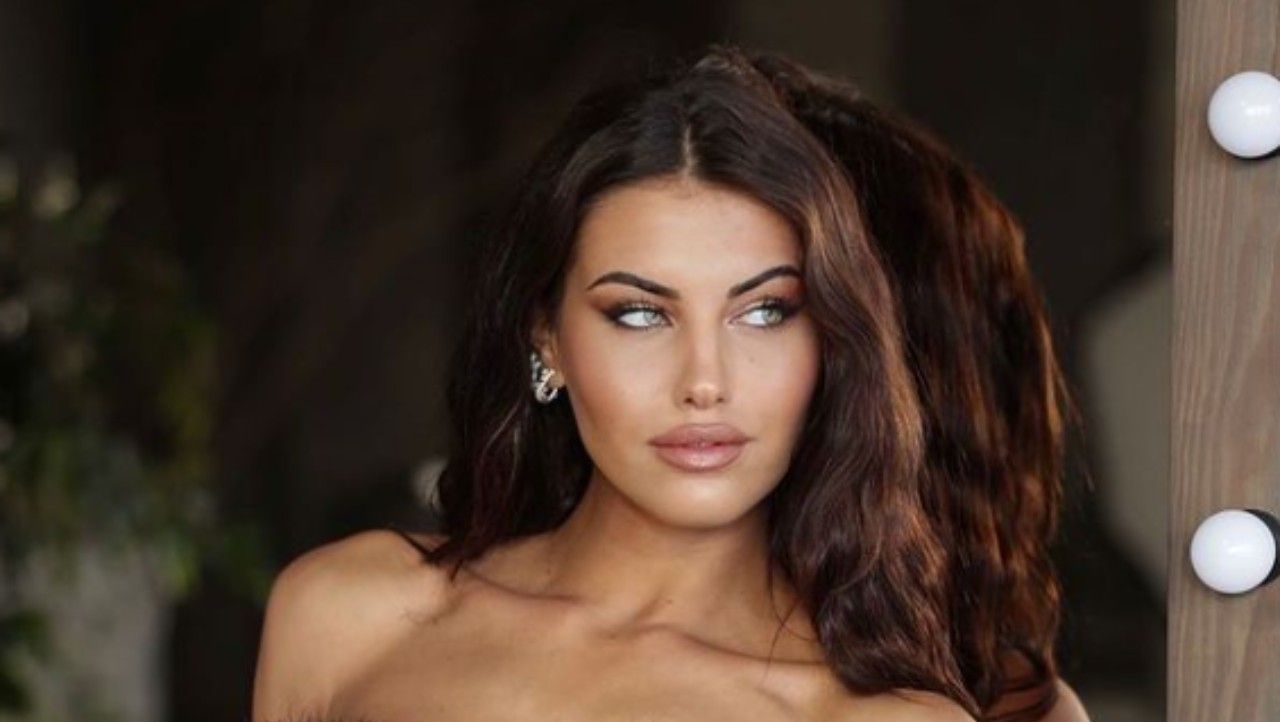 Carolina Stramare cuore fan