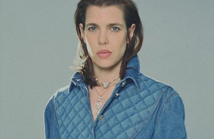 Charlotte Casiraghi particolare dettaglio