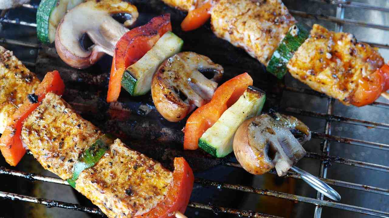 La grigliata perfetta non esiste, o forse sì: i suggerimenti per un barbecue da esperti