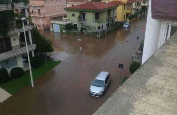 Strade allagate in Sardegna