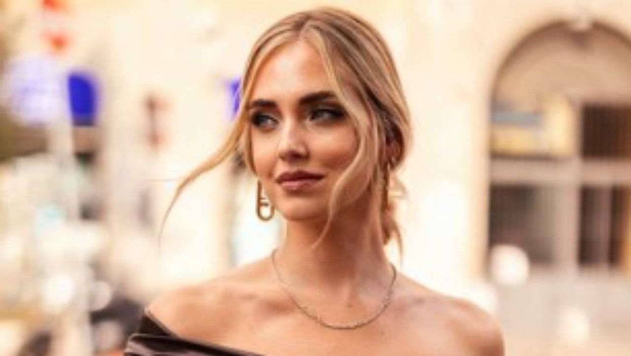 Chiara Ferragni lato b fan