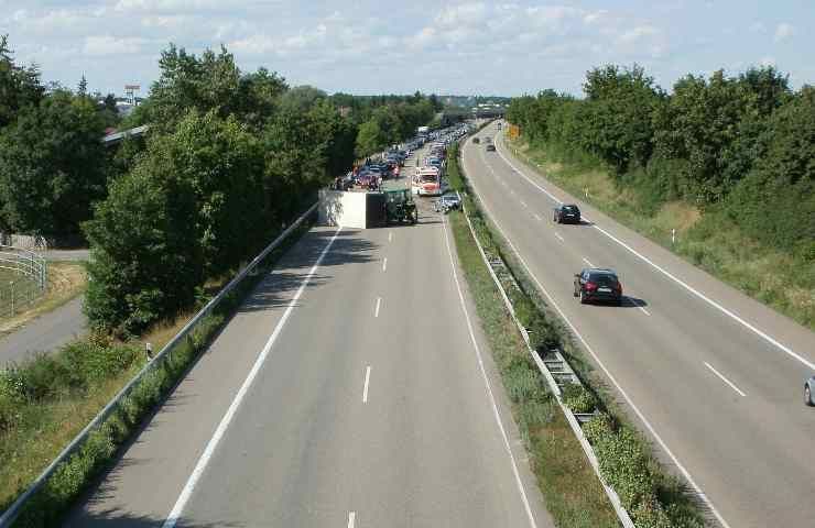 Incidente stradale 3 veicoli un morto Pian D'Assino