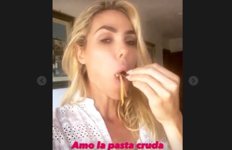 Una storie di Ilary Blasi