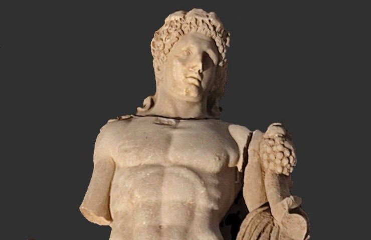 Scoperta per caso statua greca