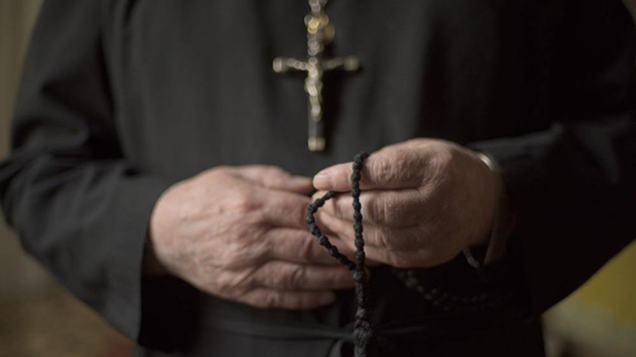 Il prete lo violentava a 9 anni: ecco in quale diocesi accadevano le violenze