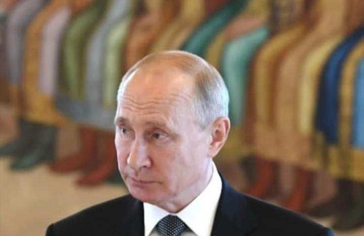 Putin sta per mollare la presa: la rivelazione della banchiera 8 Putin mollare presa rivelazione