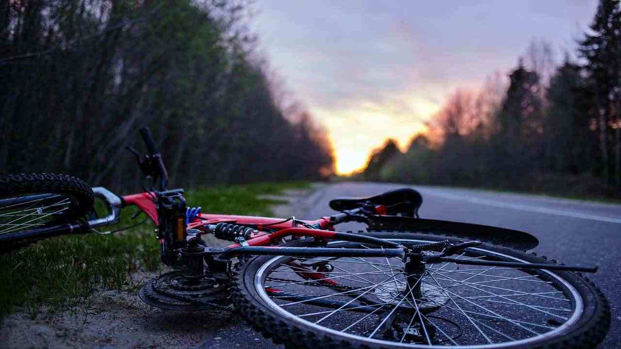 Capaccio Paestum investita bici morta donna