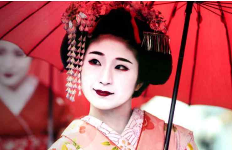 Geisha dal viso spettacolare