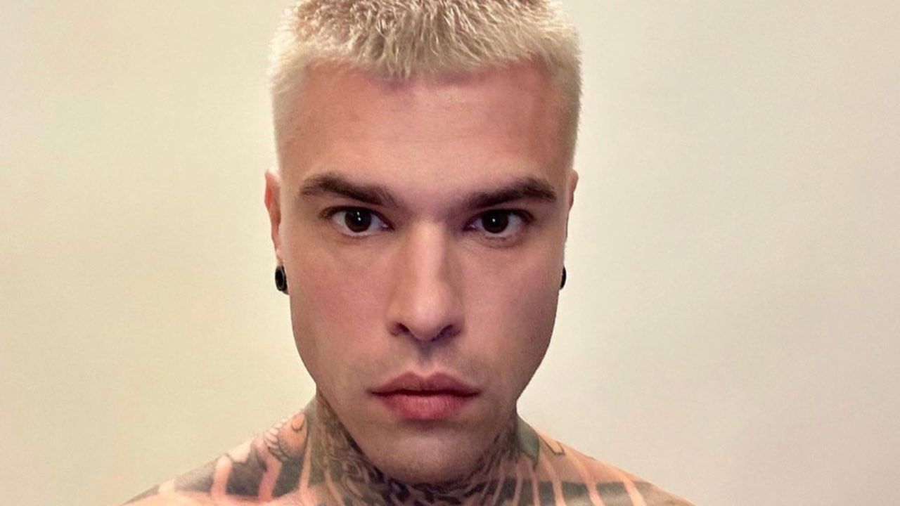 Fedez, il cantante ancora sotto i ferri