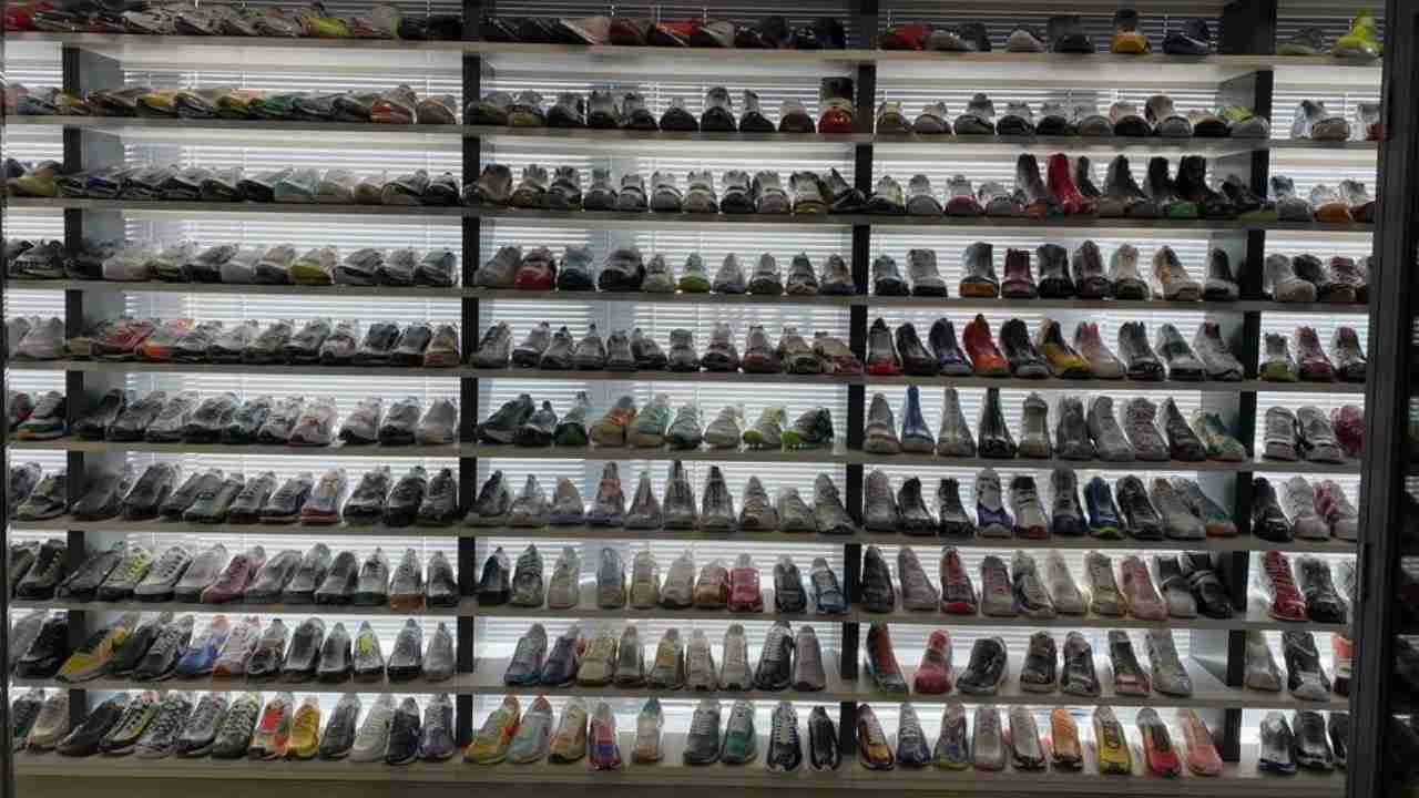 Un paio di scarpe che ha un valore di 300mila euro